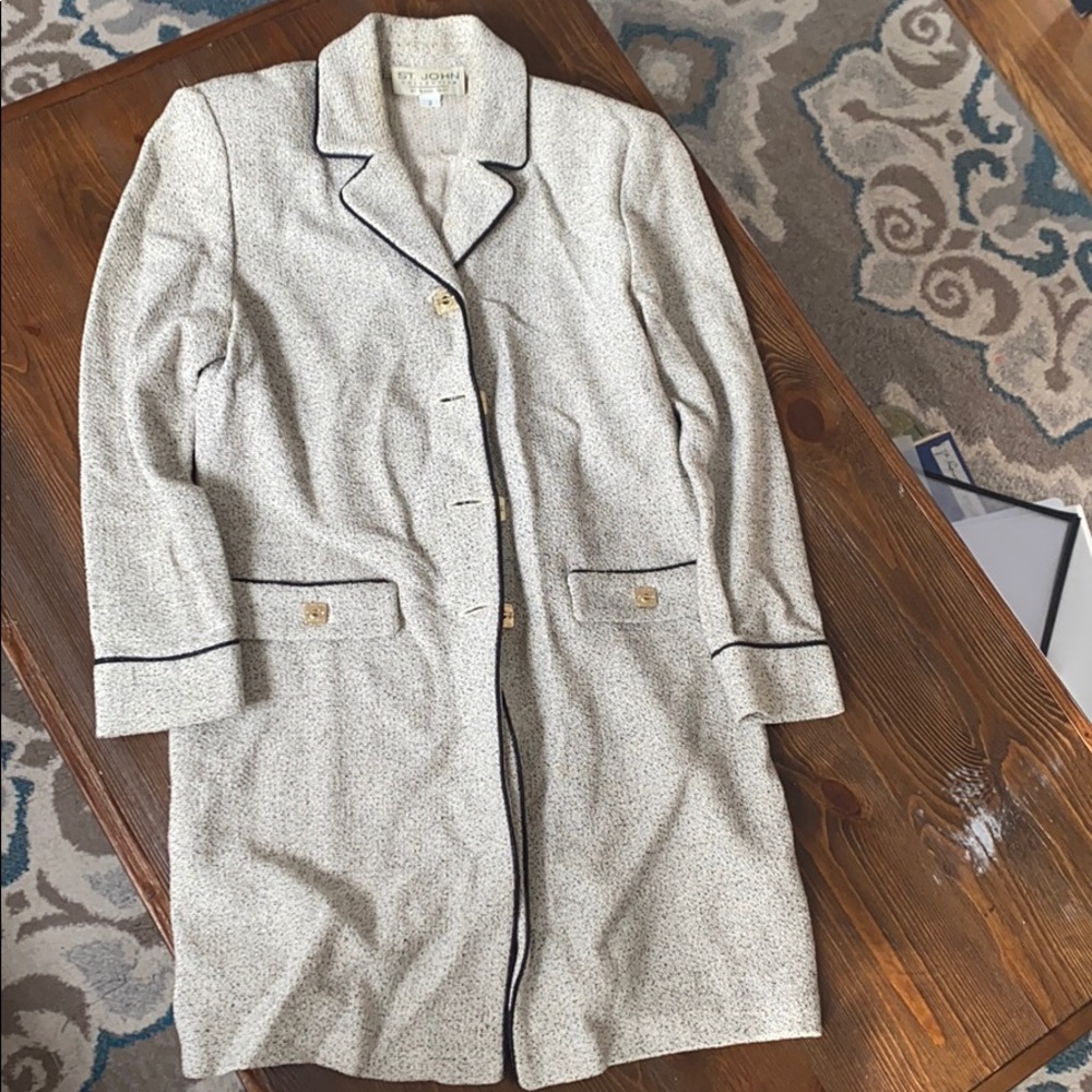 St. John Collection by Marie Gray Size 2